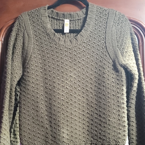 Two Lole sweaters - Picture 7 of 10